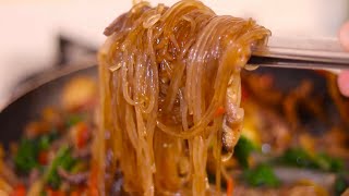 5min One Pan Sweet Potato Noodles Japchae Quick version [upl. by Lecrad]