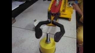 Como Hacer un brazo hidraulico robot casero home robot hydraulic arm [upl. by Bronez827]