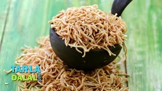 Crispy Fried Noodles Chinese Fried Noodles by Tarla Dalal [upl. by Kolb]