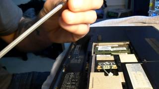 Installing a WLAN wifi adapter on a laptop [upl. by Farrell]