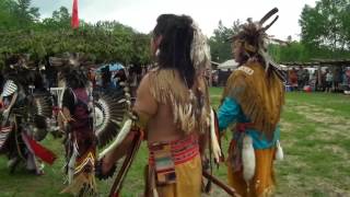 Danse Autochtone Pow Wow à ManiwakiSamedi 1 juin 2013 [upl. by Assirual745]