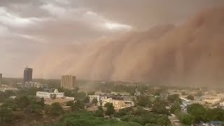 Huge ‘apocalyptic’ dust cloud sweeps over Niger capital Niamey [upl. by Trust]